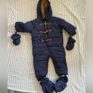 Nwot children’s place blue snowsuit